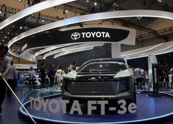 Toyota global production down for 10th month despite rising sales