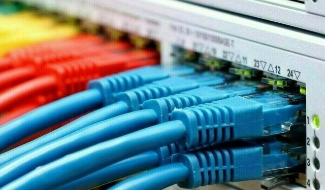 Trade leader says concerned at internet slowdown - Business & Finance