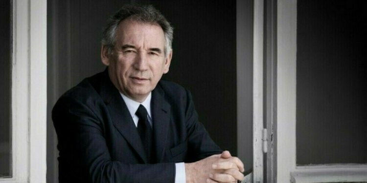 Two-thirds of French already unhappy with new PM: poll