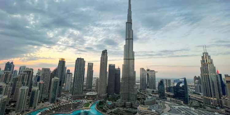 UAE non-oil business activity growth holds steady in November, PMI shows