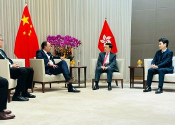 Aurangzeb, Lee explore opportunities to enhance Pakistan-Hong Kong economic ties - Pakistan