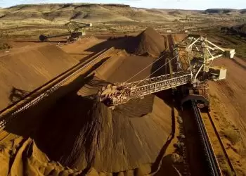 Dalian iron ore heads for small weekly gain on falling China stockpiles