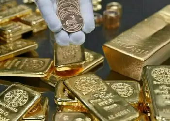 Gold price per tola decreases Rs200 in Pakistan