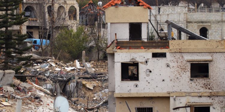 Israel targets southern Lebanon; Netanyahu says army to not leave by Sunday