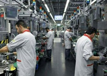 Japan November machinery orders beat forecast on strong factory investment