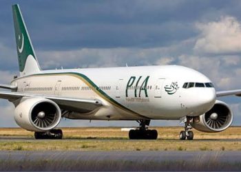 PIA Crew Members Found wot 78 Stolen Mobile Phones on Dubai-Multan Flight