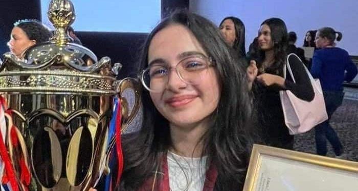 Pakistani Student Rania Ali Wins Best Delegate at Harvard MUN in Dubai