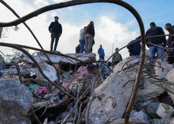 Palestinian official says hundreds leave Jenin as Israel presses raid