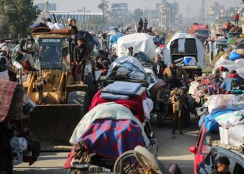 Palestinians return to Gaza City as mediators look ahead to next stage