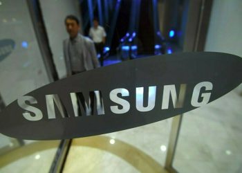 Samsung Q4 profit outlook misses estimates by large margin as chip issues drag
