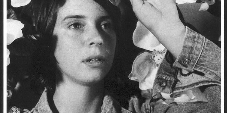 moon pix s spectral landscapes make it a landmark in slowcore and 90s indie pop photo file