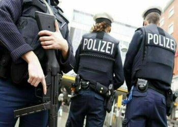 Two German officers injured in explosion outside police building