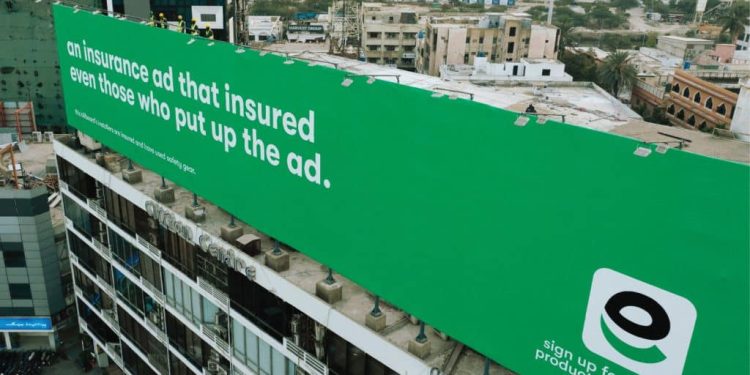 easypaisa Takes a Bold Step to Protect Billboard Workers with Safety Gear and Insurance