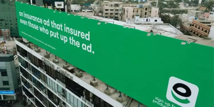 easypaisa Takes a Bold Step to Protect Billboard Workers with Safety Gear and Insurance