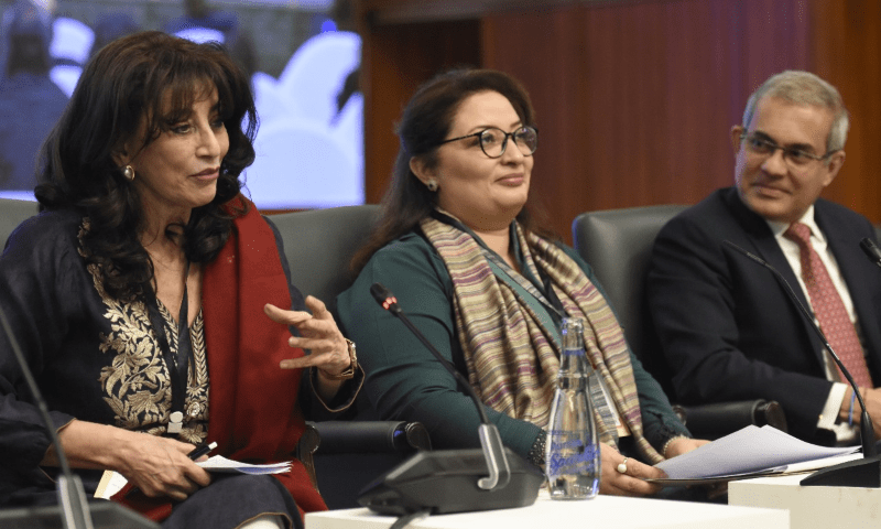  Climate expert Aisha Khan speaks at Breathe Pakistan conference. — Tanveer Shahzad/Mohammad Asim 