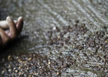 Two, including policeman killed, 3 injured in separate incidents in Karachi