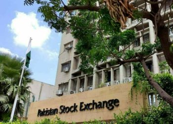 KSE-100 recoups intra-day losses, closes 1,529 points higher on back of E&P gains