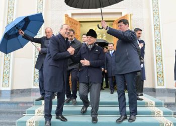 PM Shehbaz arrives in Uzbekistan on 2-day visit to boost bilateral ties