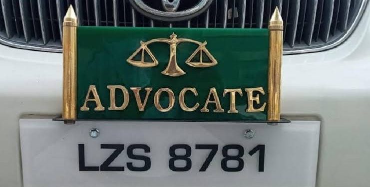 Advocates Finally Receive a Lesson on Illegal Number Plates