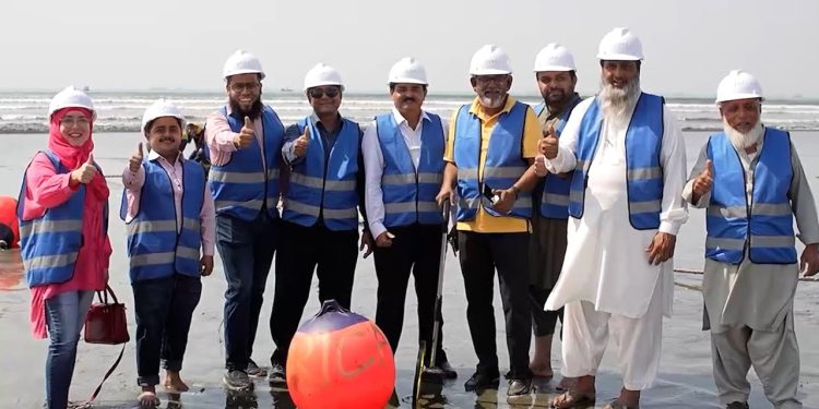 Africa-1 submarine cable reaches Pakistan - Technology
