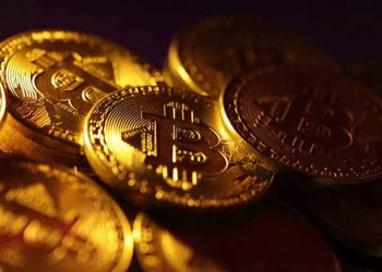 Bitcoin Drops to $90,000, its Lowest in 3 Weeks, after Trump Announces New Tariffs