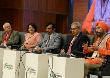 Breathe Pakistan: Experts call for urgent adaptation funding to address climate threat