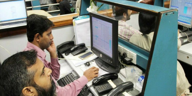 Buying at bourse, KSE-100 gains over 1,200 points