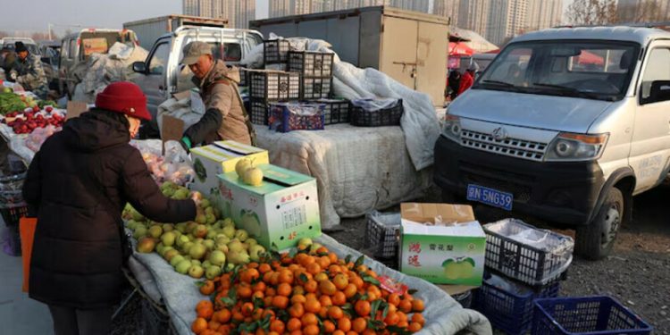 China’s consumer inflation at 5-month high, producer deflation persists