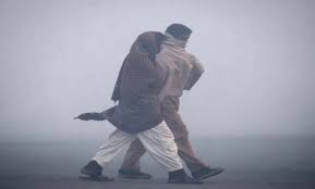 Cold Winds Return as Temperature Drops by 2°C in Karachi