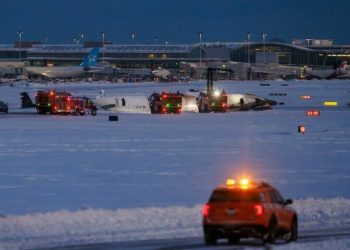 Delta plane flips upside down on landing at Toronto airport, injuring 18