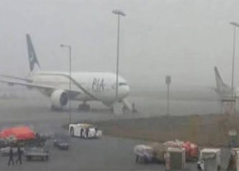 Dense Fog Disrupts Air & Road Traffic Operations in Punjab