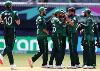 Fans Frustrated with Poor Performance of Pakistani Team in 1st Match of Champions Trophy 2025