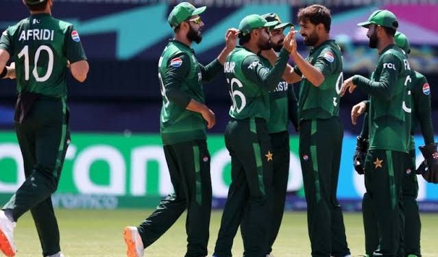 Fans Frustrated with Poor Performance of Pakistani Team in 1st Match of Champions Trophy 2025