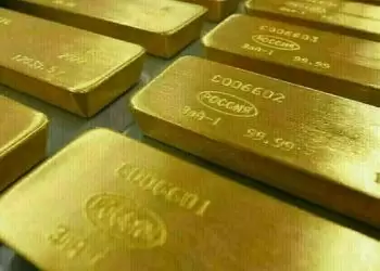 Gold price per tola falls Rs2,000 in Pakistan