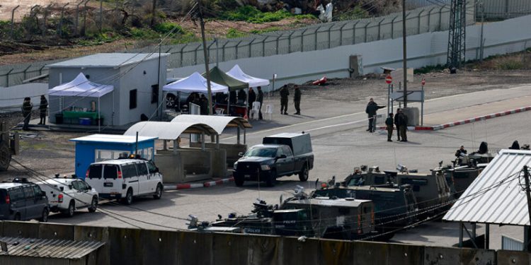 Hamas says Israel withdraws from key Gaza road