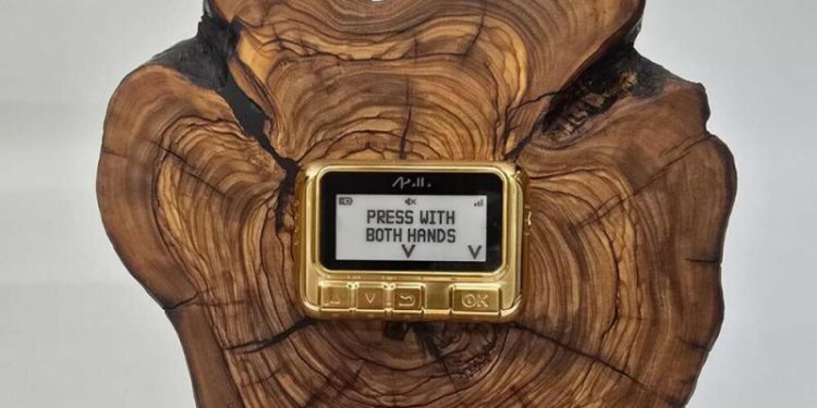 Israel PM gifts golden pager to Trump symbolising attack on Hezbollah