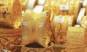 Massive Increase! Gold Price Reaches Rs.303,000 Per Tola in Pakistan