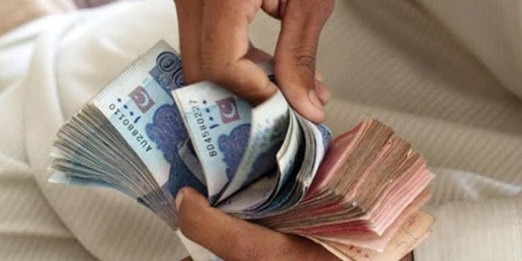 Overseas Pakistanis Sent $3 Billion+ to Homeland in January