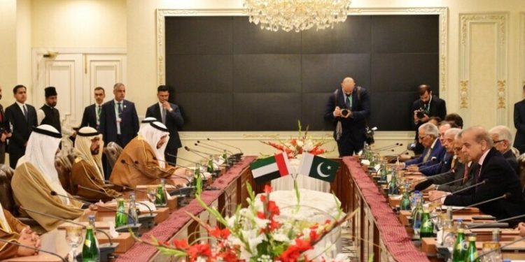 Pakistan, UAE sign 5 accords of cooperation on Abu Dhabi crown prince’s first official visit