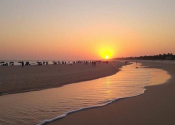 Six Best Karachi Beaches To Visit Under Budget