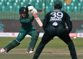 South Africa Sets 353-Run Target for Pakistan in 3rd ODI of Tri-Nation Series