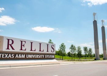 Texas' largest university strikes a deal to test a cleaner way to power AI