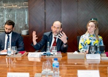 UK govt official urges Pakistani firms to use their country as platform to go global