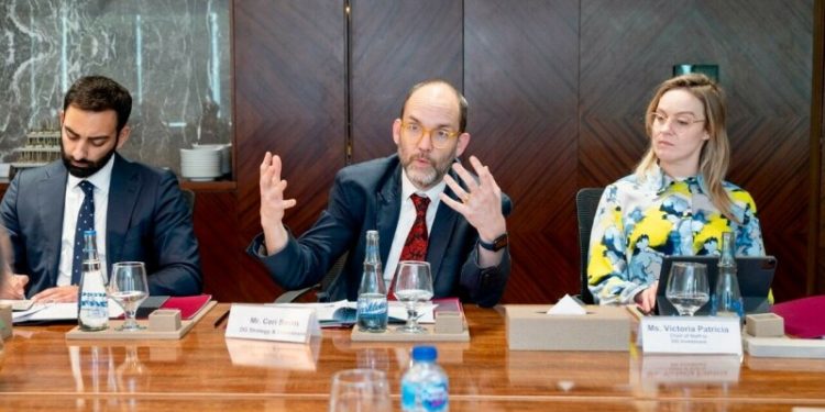 UK govt official urges Pakistani firms to use their country as platform to go global