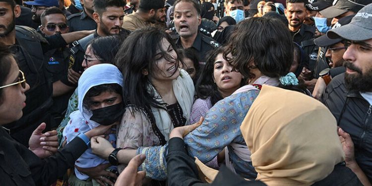 Sammi, 4 others detained for a month under MPO