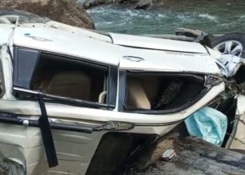 5 of a family killed, 3 injured as jeep plunges into ravine in KP’s Shangla: officials