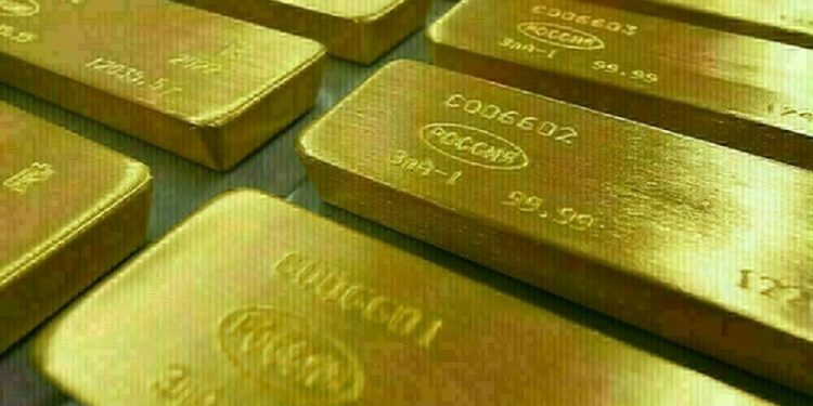 After hitting record high, gold price per tola falls Rs2,000 in Pakistan