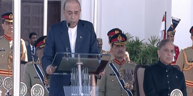 Armed forces ready to make any sacrifice for Pakistan’s freedom, President Zardari says on Pakistan Day