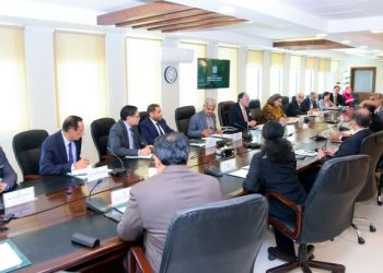 Aurangzeb, World Bank discuss 10-year Country Partnership Framework