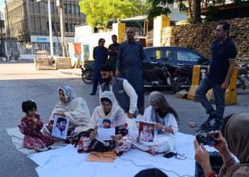 Civil society gathers outside Karachi Press Club on Eidul Fitr to demand release of BYC’s Sammi Deen